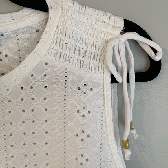 𝅺michael Kors Eyelet Peplum Sleeveless Top - Picture 6 of 11